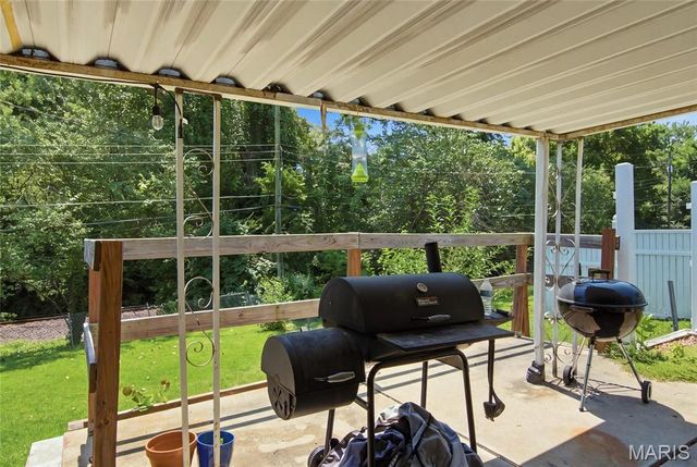 808 Wilshire Drive, Belleville, IL 62223