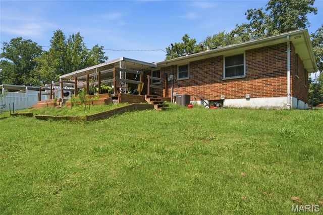 808 Wilshire Drive, Belleville, IL 62223