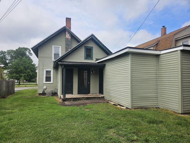 907 Tyler Street, La Porte, IN 46350