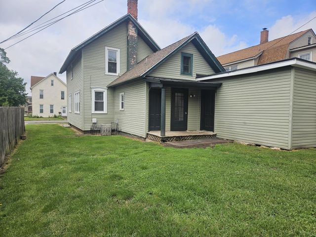 907 Tyler Street, La Porte, IN 46350