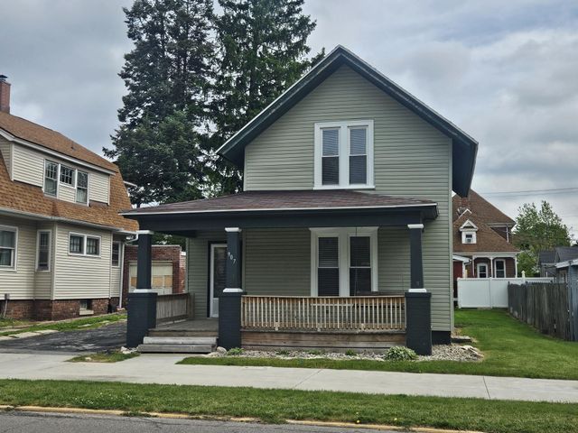 907 Tyler Street, La Porte, IN 46350