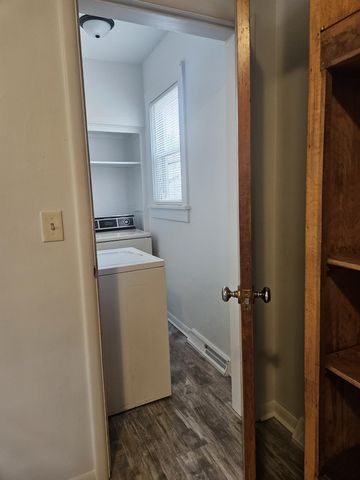 907 Tyler Street, La Porte, IN 46350