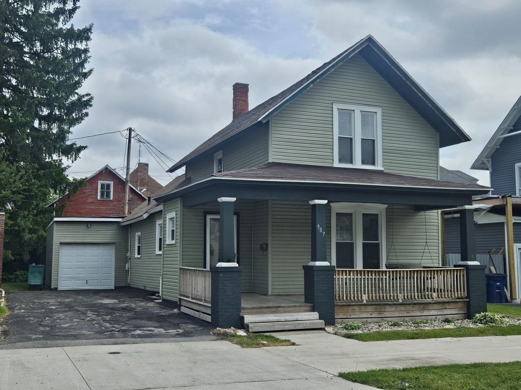 907 Tyler Street, La Porte, IN 46350