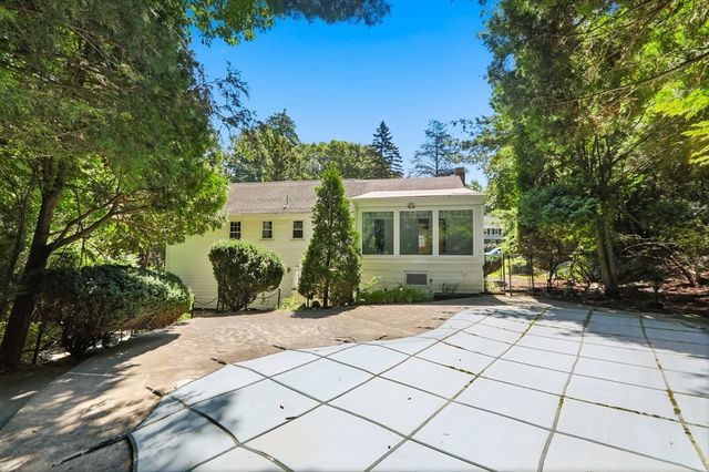 110 Thornberry Road, Winchester, MA 01890