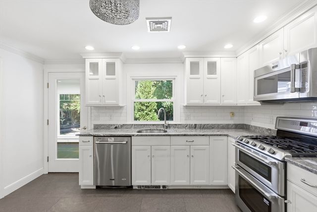 110 Thornberry Road, Winchester, MA 01890