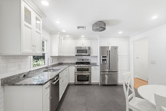 110 Thornberry Road, Winchester, MA 01890