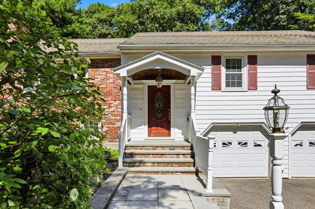 110 Thornberry Road, Winchester, MA 01890