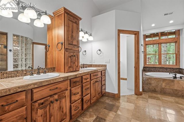 17680 Pond View Place, Colorado Springs, CO 80908