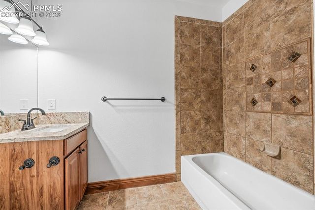 17680 Pond View Place, Colorado Springs, CO 80908