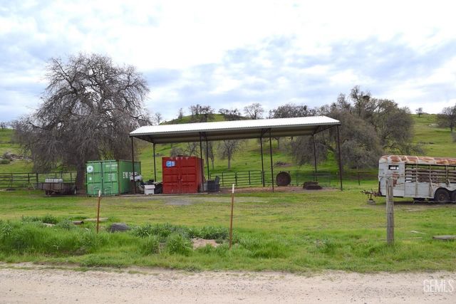 3001 Woody Granite Road, Bakersfield, CA 93308