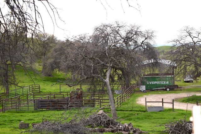 3001 Woody Granite Road, Bakersfield, CA 93308