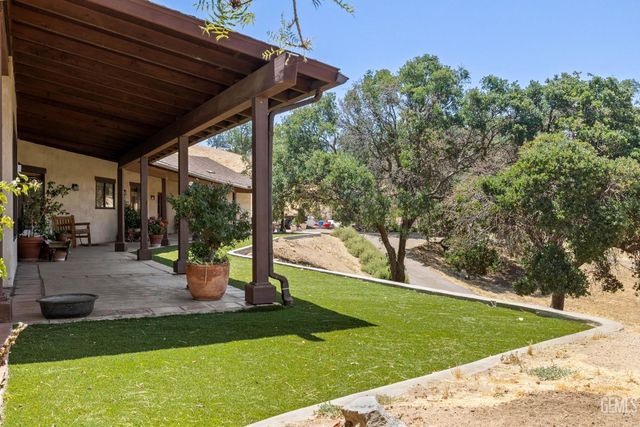 3001 Woody Granite Road, Bakersfield, CA 93308