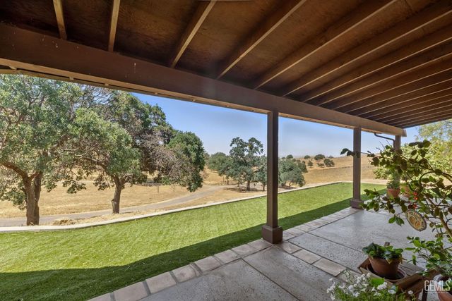 3001 Woody Granite Road, Bakersfield, CA 93308