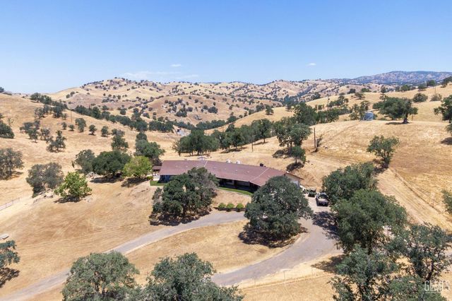 3001 Woody Granite Road, Bakersfield, CA 93308