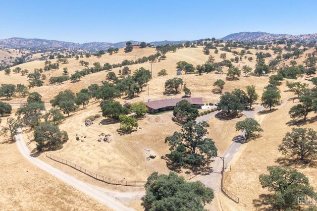 3001 Woody Granite Road, Bakersfield, CA 93308