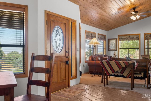 3001 Woody Granite Road, Bakersfield, CA 93308