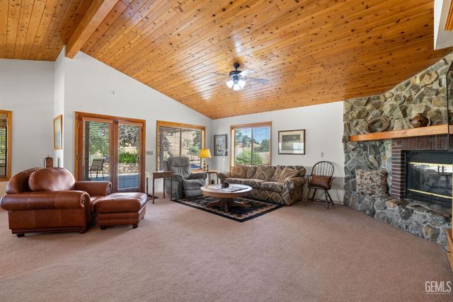 3001 Woody Granite Road, Bakersfield, CA 93308