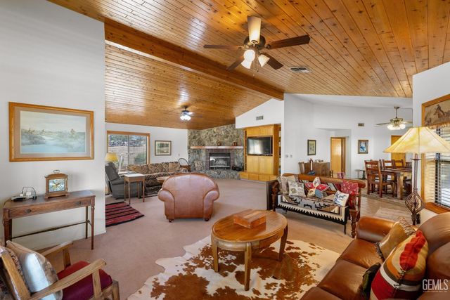 3001 Woody Granite Road, Bakersfield, CA 93308