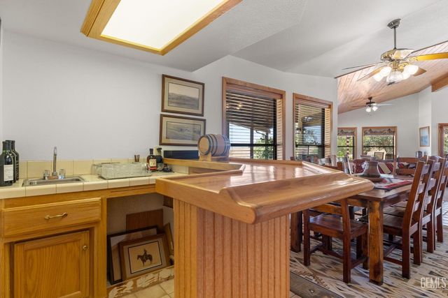 3001 Woody Granite Road, Bakersfield, CA 93308