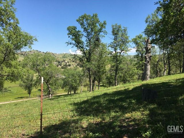 3001 Woody Granite Road, Bakersfield, CA 93308