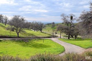 3001 Woody Granite Road, Bakersfield, CA 93308