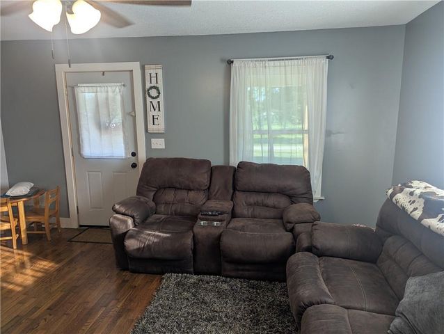 6426 NE Witt Road, Turney, MO 64493