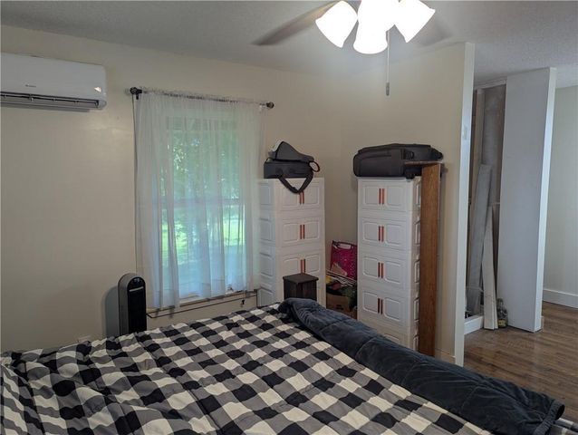 6426 NE Witt Road, Turney, MO 64493