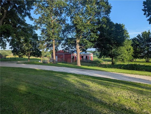 6426 NE Witt Road, Turney, MO 64493