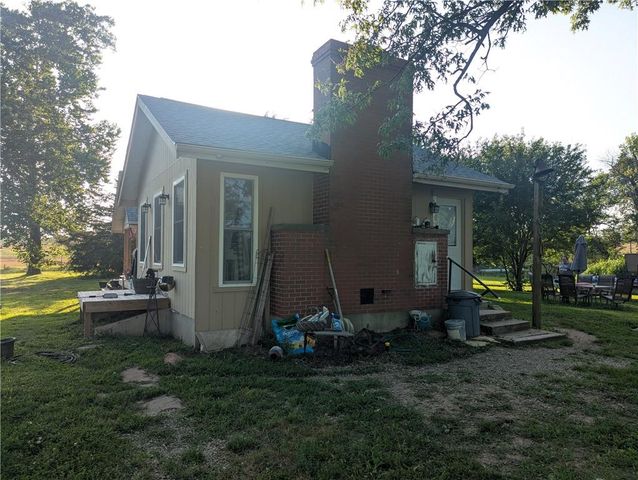 6426 NE Witt Road, Turney, MO 64493