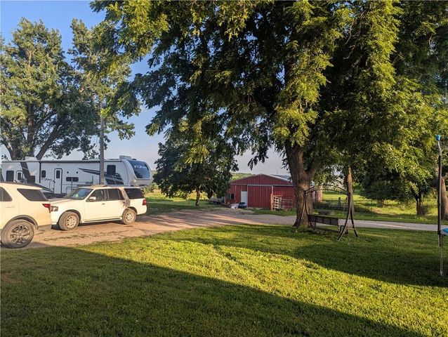 6426 NE Witt Road, Turney, MO 64493