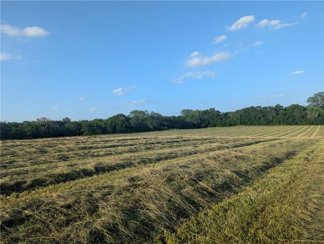 6426 NE Witt Road, Turney, MO 64493