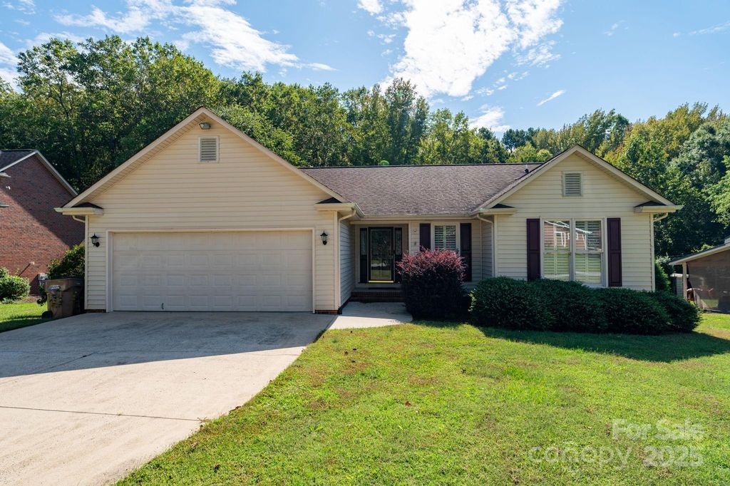 217 Rock Creek Drive, Lincolnton, NC 28092