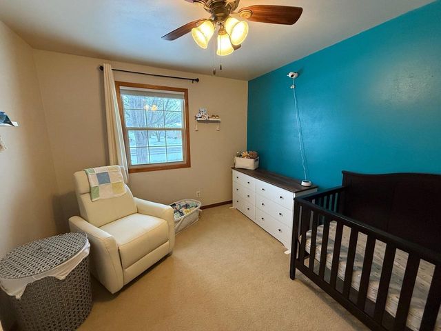 1712 THELEN AVENUE, Kaukauna, WI 54130