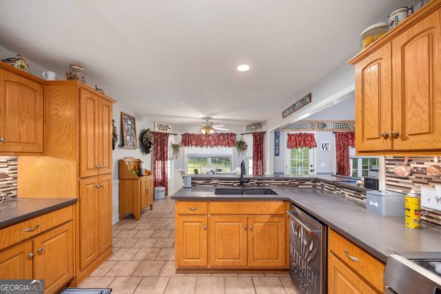 2083 Johnson Mill Road, Hamilton, GA 31811