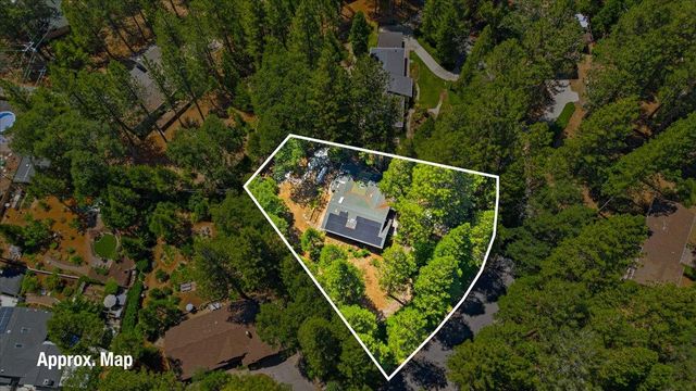 11854 Tree Top Cir, Nevada City, CA 95959