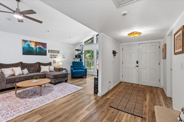 11854 Tree Top Cir, Nevada City, CA 95959