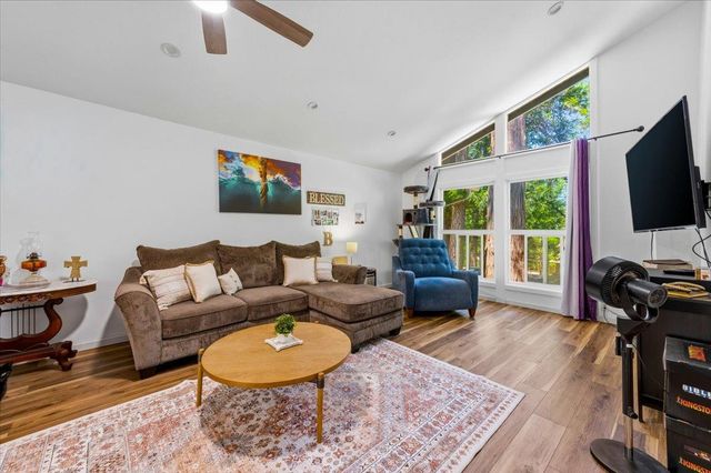 11854 Tree Top Cir, Nevada City, CA 95959