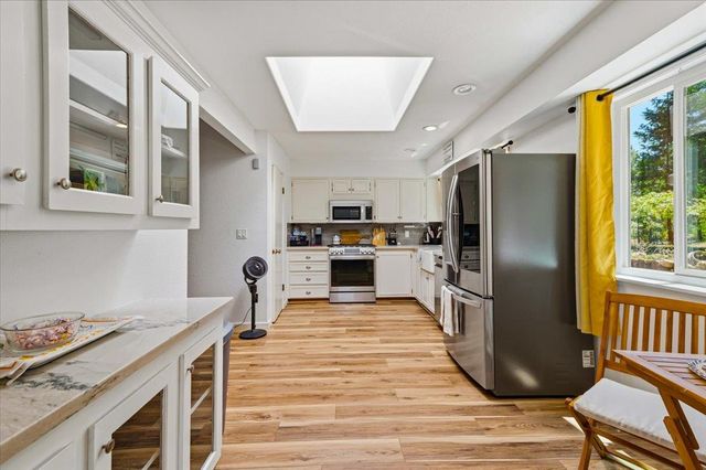11854 Tree Top Cir, Nevada City, CA 95959