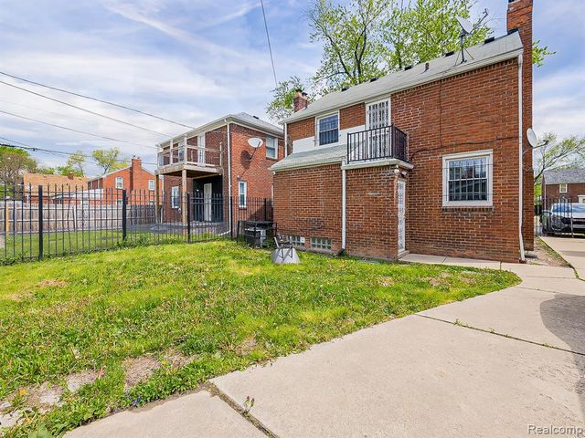 16207 Harlow Street, Detroit, MI 48235