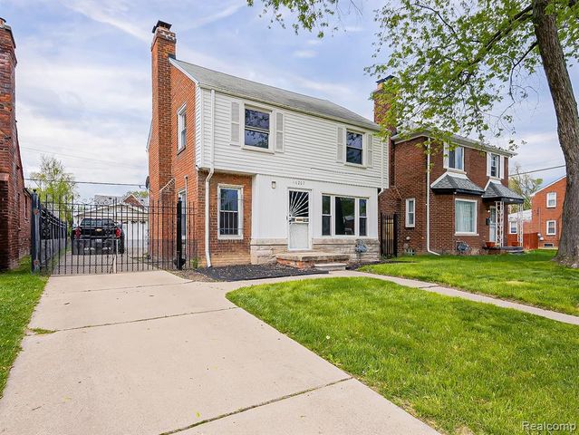 16207 Harlow Street, Detroit, MI 48235