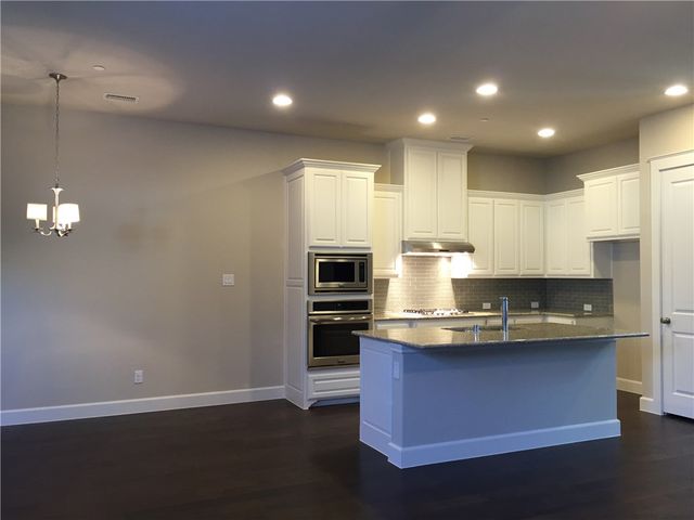 1017 Water Street, Carrollton, TX 75007