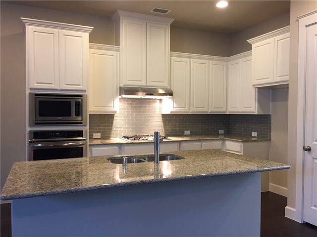 1017 Water Street, Carrollton, TX 75007