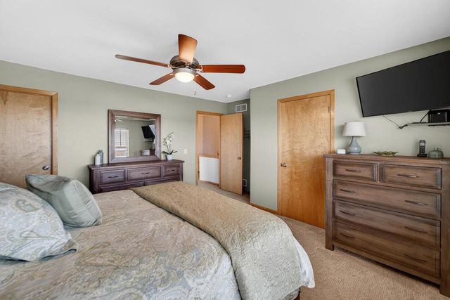 811 Cheshire Castle Way, Verona, WI 53593