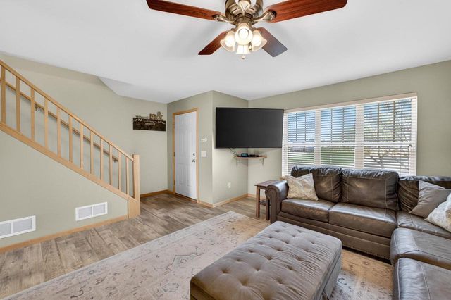 811 Cheshire Castle Way, Verona, WI 53593