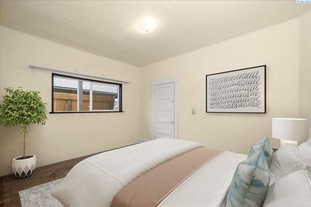 1707 W Mansfield Ave, Spokane, WA 99205