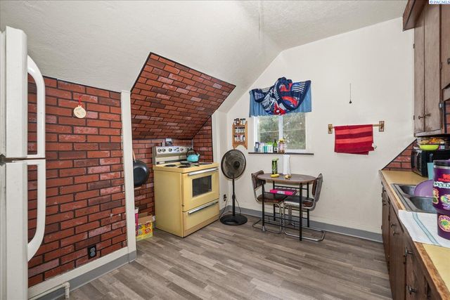 1707 W Mansfield Ave, Spokane, WA 99205