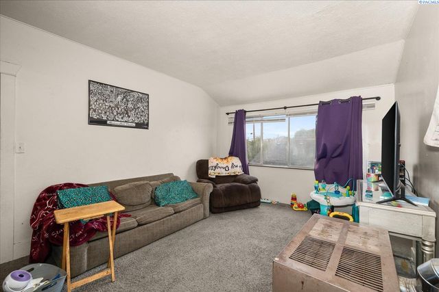 1707 W Mansfield Ave, Spokane, WA 99205