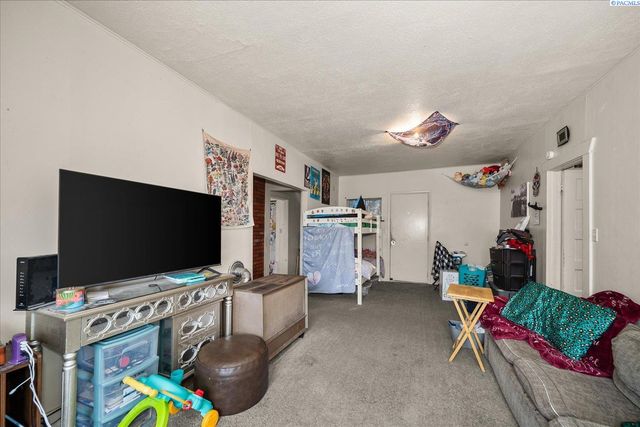 1707 W Mansfield Ave, Spokane, WA 99205