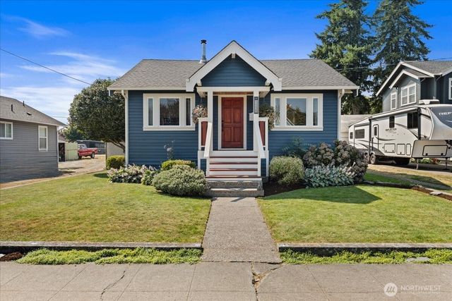 1138 Pioneer Street, Enumclaw, WA 98022