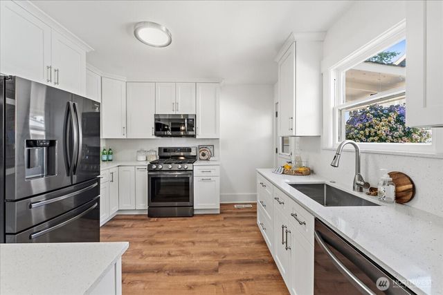 1138 Pioneer Street, Enumclaw, WA 98022
